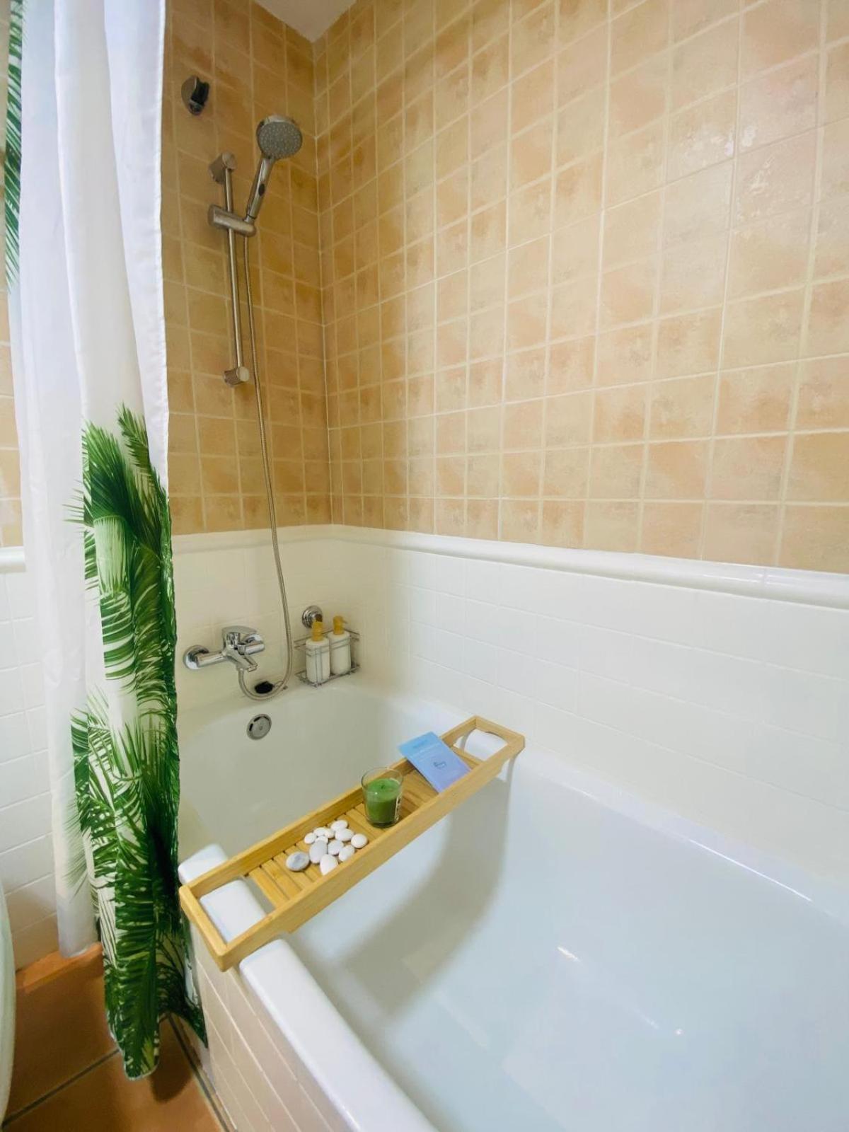 Beautiful Torrox Costa Apartment Luaran gambar